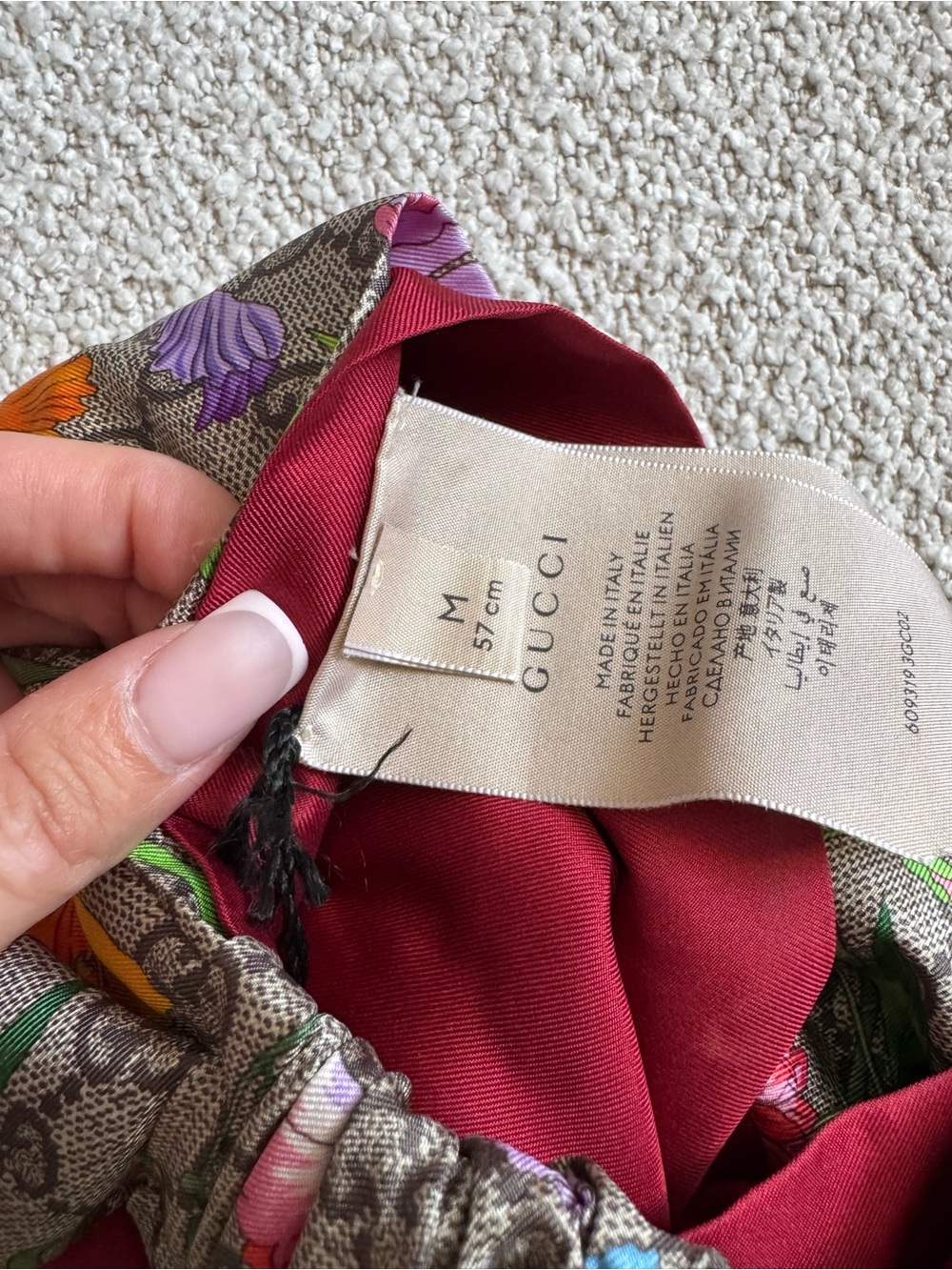 Gucci flora GG supreme pattern headband. - Picture 7 of 9